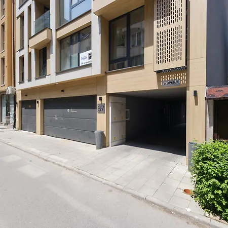 Sleek & Stylish 2-bedroom Lejlighed *